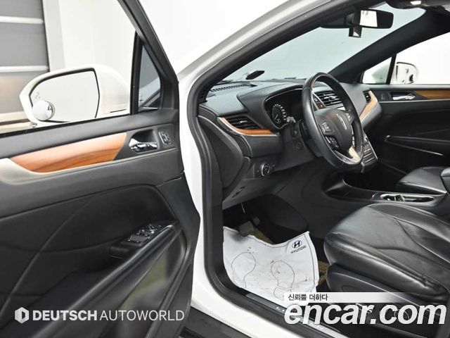 Lincoln MKC 2.0 AWD 2017 — фото 15