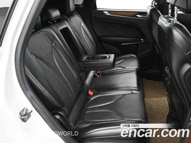 Lincoln MKC 2.0 AWD 2017 — фото 16