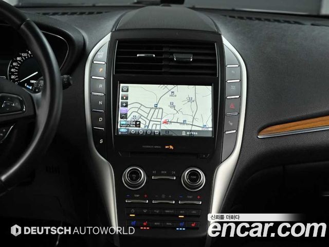 Lincoln MKC 2.0 AWD 2017 — фото 18