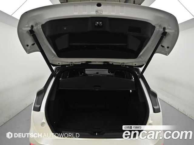 Lincoln MKC 2.0 AWD 2017 — фото 23