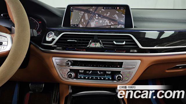 BMW 7 Series (G11) 730Ld xDrive M Sport 2020 — фото 14
