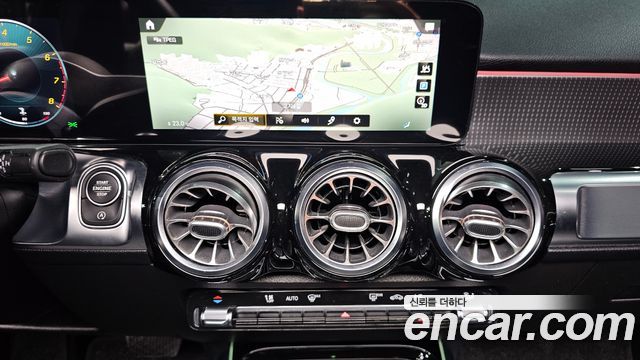 Mercedes-Benz GLB-Class (X247) GLB220 2021 — фото 14