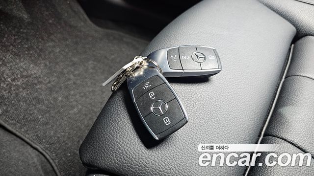 Mercedes-Benz GLB-Class (X247) GLB220 2021 — фото 20