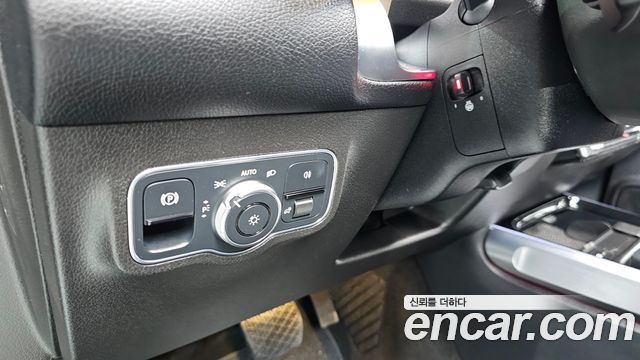Mercedes-Benz GLB-Class (X247) GLB220 2021 — фото 29