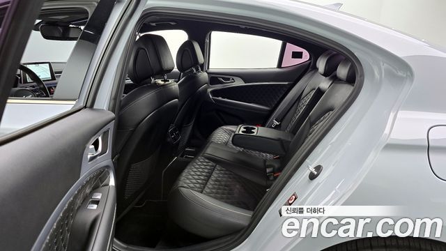 Genesis G70 3.3T Sport AWD Prestige 2019 — фото 11