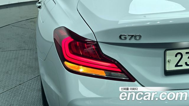 Genesis G70 3.3T Sport AWD Prestige 2019 — фото 23
