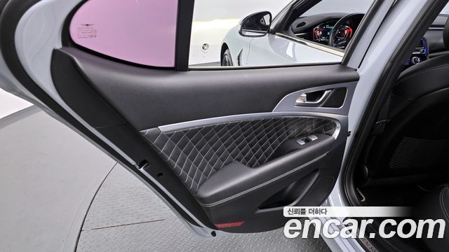Genesis G70 3.3T Sport AWD Prestige 2019 — фото 25