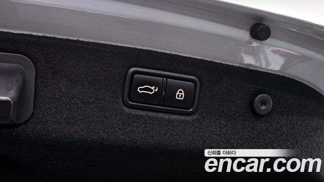 Genesis G70 3.3T Sport AWD Prestige 2019 — фото 30