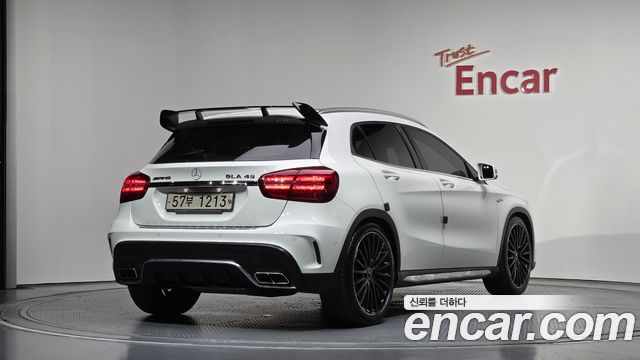 Mercedes-Benz GLA-Class (X156) GLA45 AMG 4MATIC 2019 — фото 2