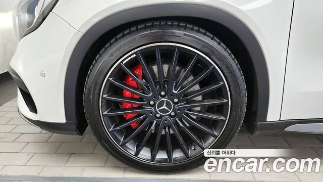 Mercedes-Benz GLA-Class (X156) GLA45 AMG 4MATIC 2019 — фото 5