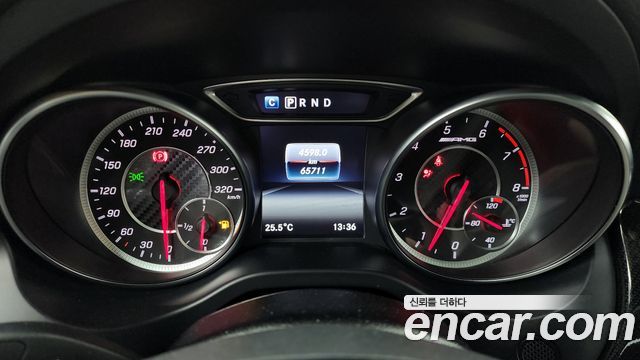 Mercedes-Benz GLA-Class (X156) GLA45 AMG 4MATIC 2019 — фото 8
