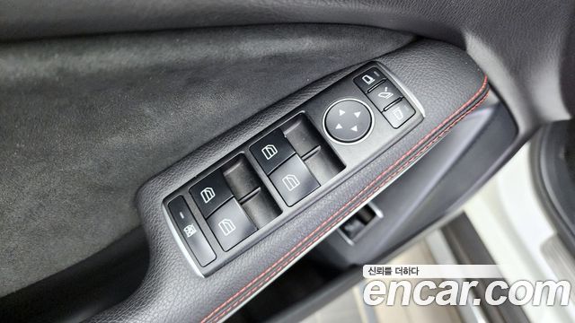 Mercedes-Benz GLA-Class (X156) GLA45 AMG 4MATIC 2019 — фото 33