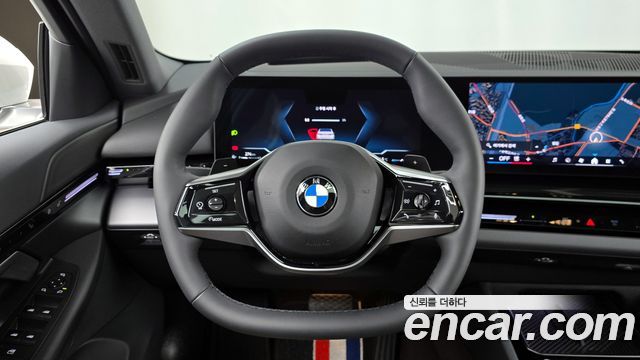 BMW 5 Series (G60) 520i 2024 — фото 13