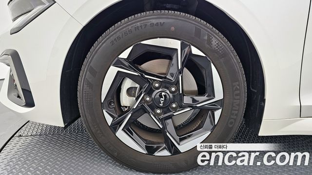 Kia K5 (III) 2.0 Prestige 2024 — фото 5