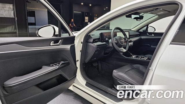 Kia K5 (III) 2.0 Prestige 2024 — фото 10