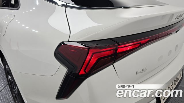 Kia K5 (III) 2.0 Prestige 2024 — фото 23