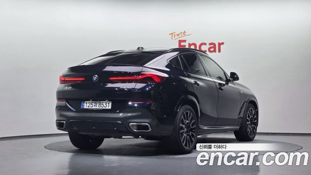 BMW X6 (G06) xDrive40i M Sport 2025 — фото 2