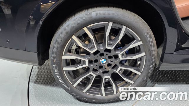 BMW X6 (G06) xDrive40i M Sport 2025 — фото 5