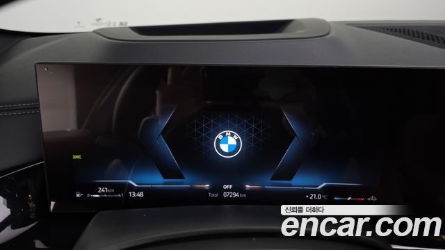 BMW X6 (G06) xDrive40i M Sport 2025 — фото 8