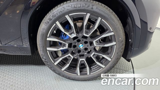 BMW X6 (G06) xDrive40i M Sport 2025 — фото 21