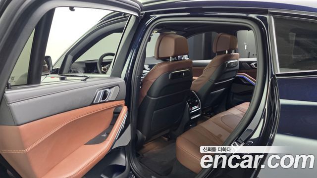 BMW X6 (G06) xDrive40i M Sport 2025 — фото 26