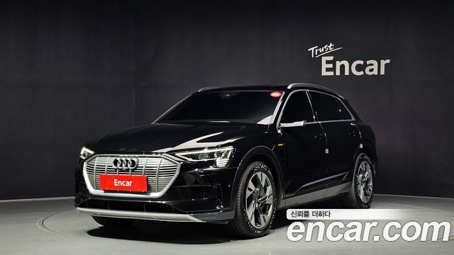 Audi e-tron 50 Quattro 2022 — фото 1