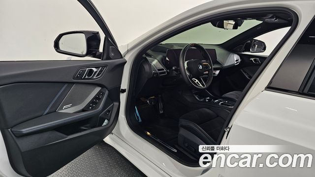 BMW 1 Series (F70) M135 xDrive Pro First Edition 2025 — фото 10