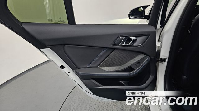 BMW 1 Series (F70) M135 xDrive Pro First Edition 2025 — фото 31
