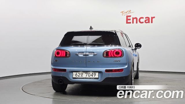 MINI Cooper Clubman Dominick Edition 2nd 2018 — фото 4