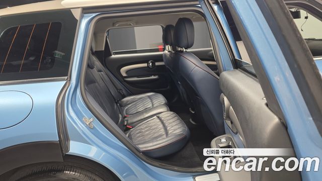 MINI Cooper Clubman Dominick Edition 2nd 2018 — фото 12