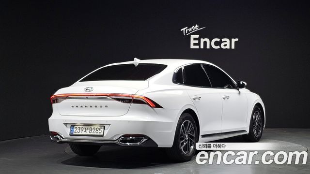 Hyundai Grandeur (IG) 2.5 Premium 2022 — фото 2