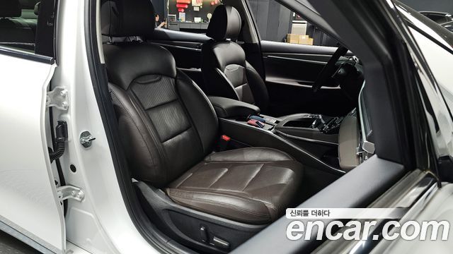 Hyundai Grandeur (IG) 2.5 Premium 2022 — фото 10