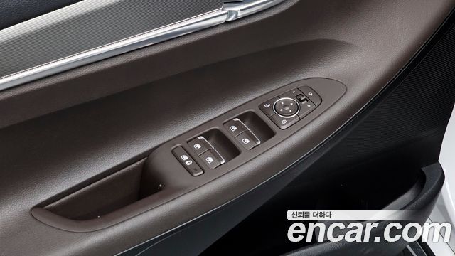 Hyundai Grandeur (IG) 2.5 Premium 2022 — фото 19