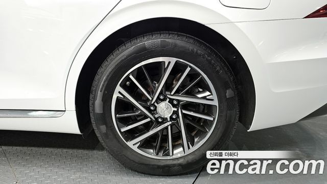 Hyundai Grandeur (IG) 2.5 Premium 2022 — фото 21