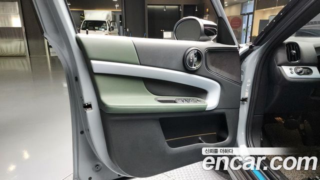 MINI Cooper S Countryman ALL4 Untamed Edition 2nd Gen 2023 — фото 24