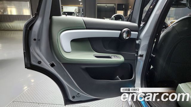 MINI Cooper S Countryman ALL4 Untamed Edition 2nd Gen 2023 — фото 25