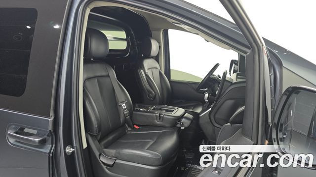 Hyundai Staria Cargo 3-Seater Modern 2023 — фото 26