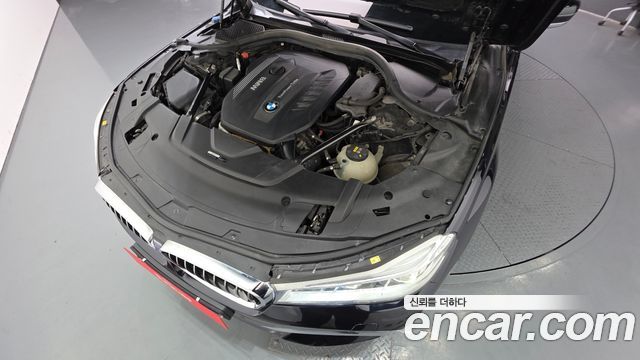 BMW 7 Series (G11) 730Ld xDrive M Sport 2018 — фото 6
