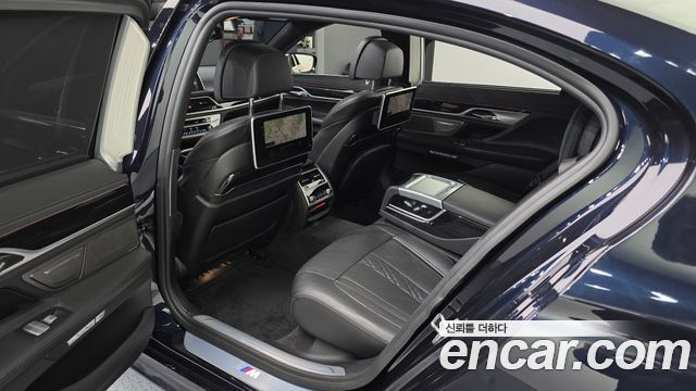 BMW 7 Series (G11) 730Ld xDrive M Sport 2018 — фото 15