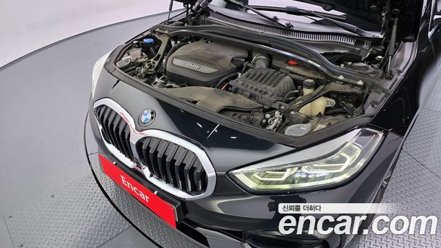 BMW 1 Series (F40) 118d Sport 2021 — фото 6