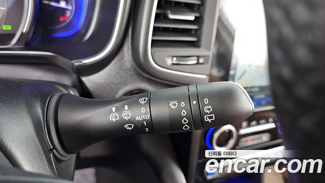 Renault Korea QM6 2.0 LPe RE Signature 2WD 2022 — фото 18