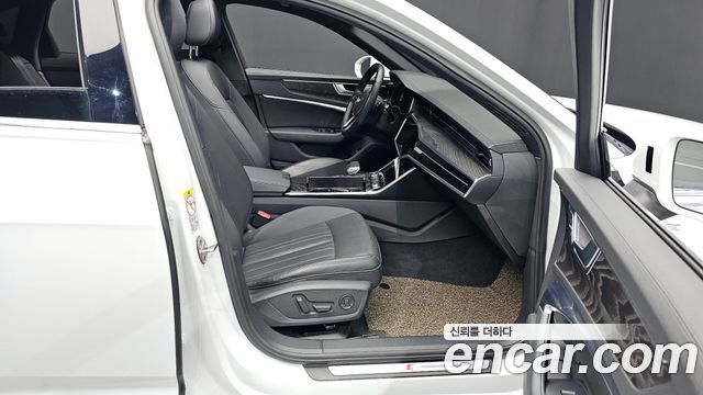 Audi A6 (C8) 45 TFSI Quattro Premium 2021 — фото 26