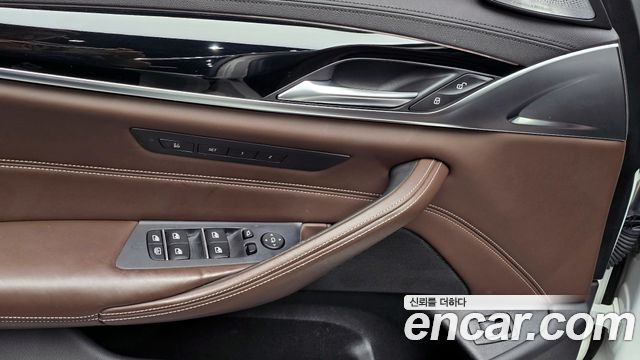 BMW 5 Series (G30) 530i M Sport Package Plus 2018 — фото 24