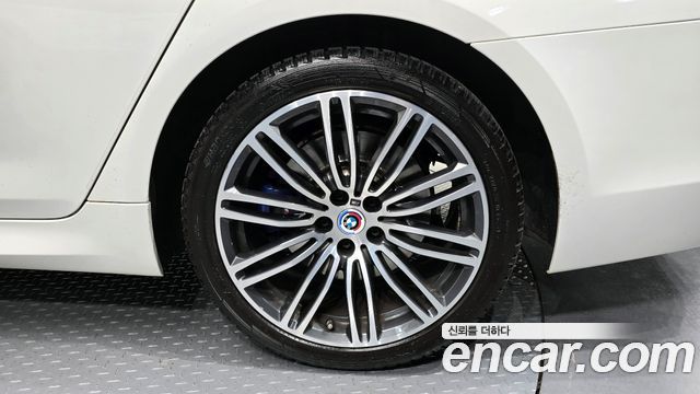 BMW 5 Series (G30) 530i M Sport Package Plus 2018 — фото 27