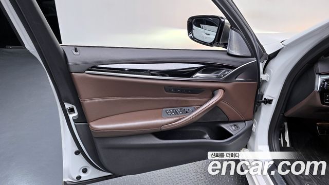 BMW 5 Series (G30) 530i M Sport Package Plus 2018 — фото 30