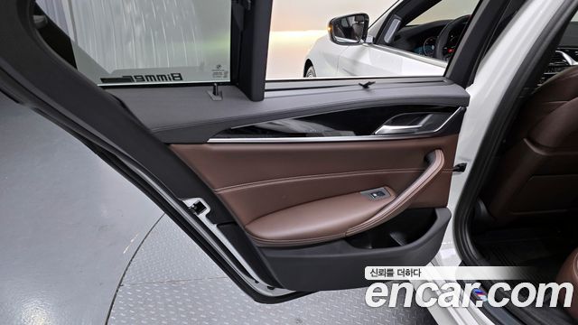 BMW 5 Series (G30) 530i M Sport Package Plus 2018 — фото 31