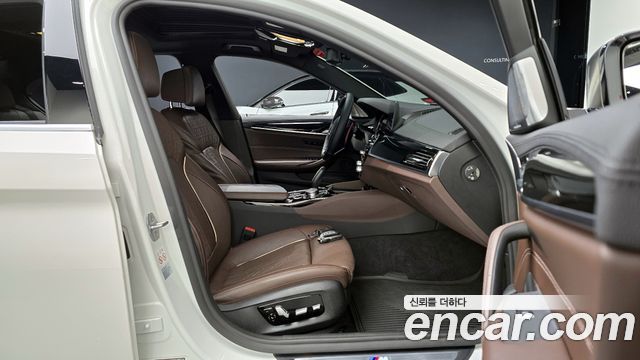 BMW 5 Series (G30) 530i M Sport Package Plus 2018 — фото 32