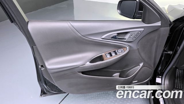 Chevrolet Malibu 1.3 Turbo Redline Premier 2021 — фото 24