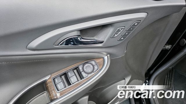 Chevrolet Malibu 1.3 Turbo Redline Premier 2021 — фото 27