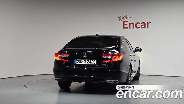 Honda Accord (X) 2.0 Hybrid Touring 2021 — фото 4